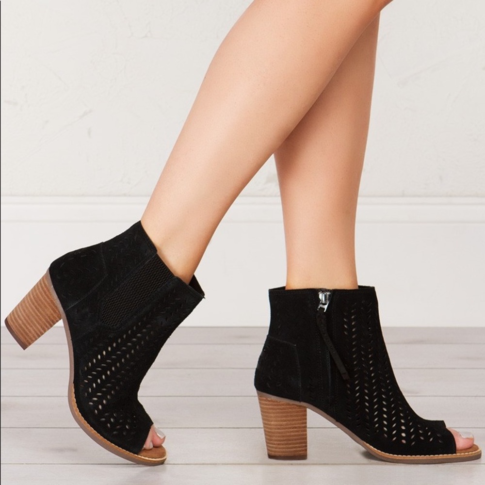 Toms Majorca Peep Toe Cutout Ankle Bootie Size 8